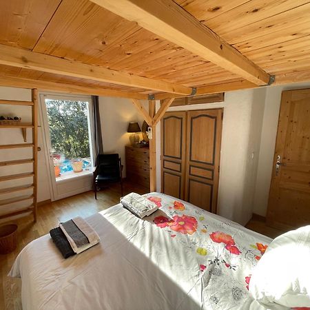 Bed and Breakfast Le Calme De La Garrigue Russan Экстерьер фото