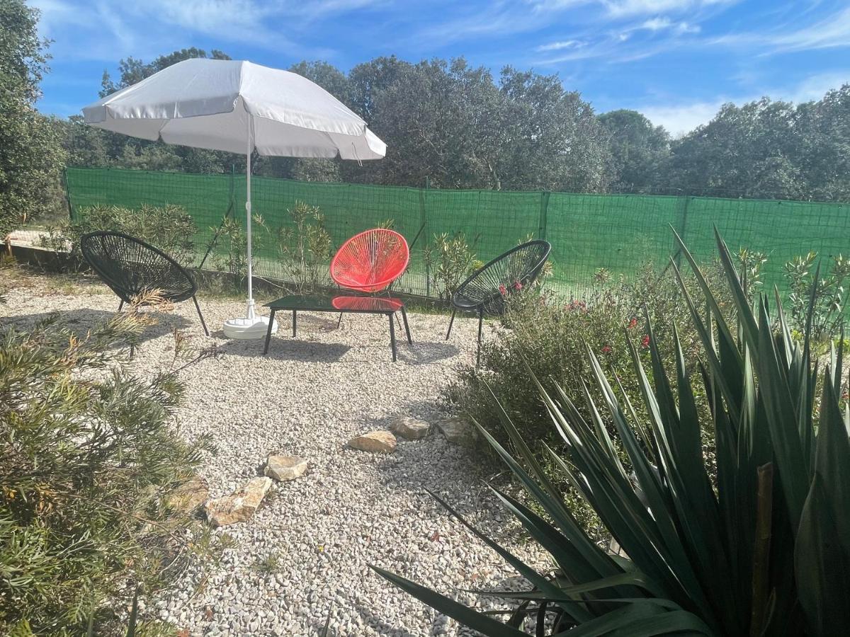 Bed and Breakfast Le Calme De La Garrigue Russan Экстерьер фото