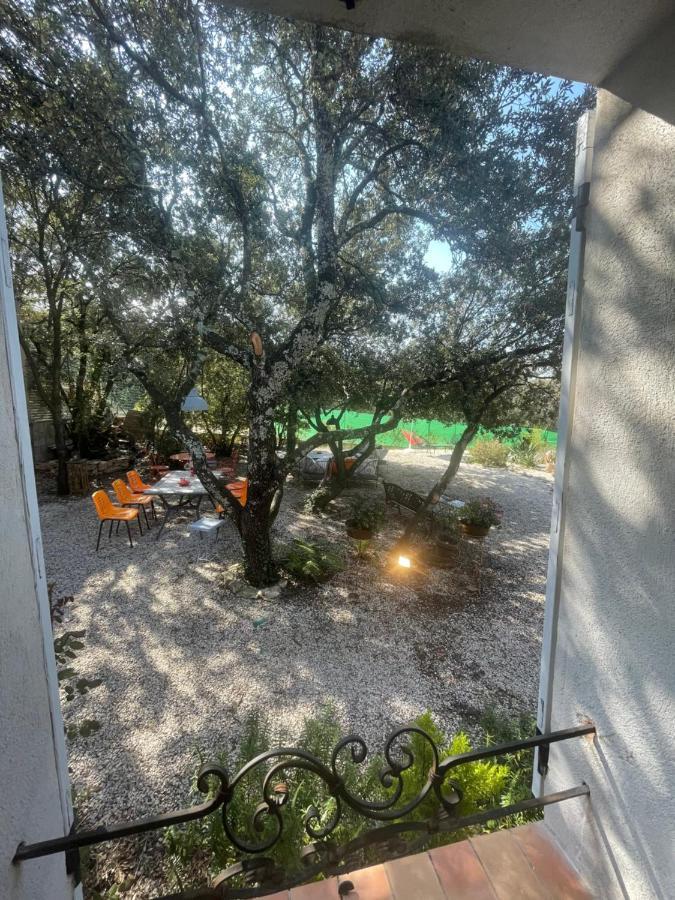 Bed and Breakfast Le Calme De La Garrigue Russan Экстерьер фото