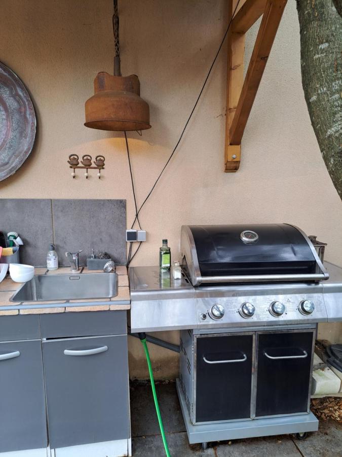 Bed and Breakfast Le Calme De La Garrigue Russan Экстерьер фото