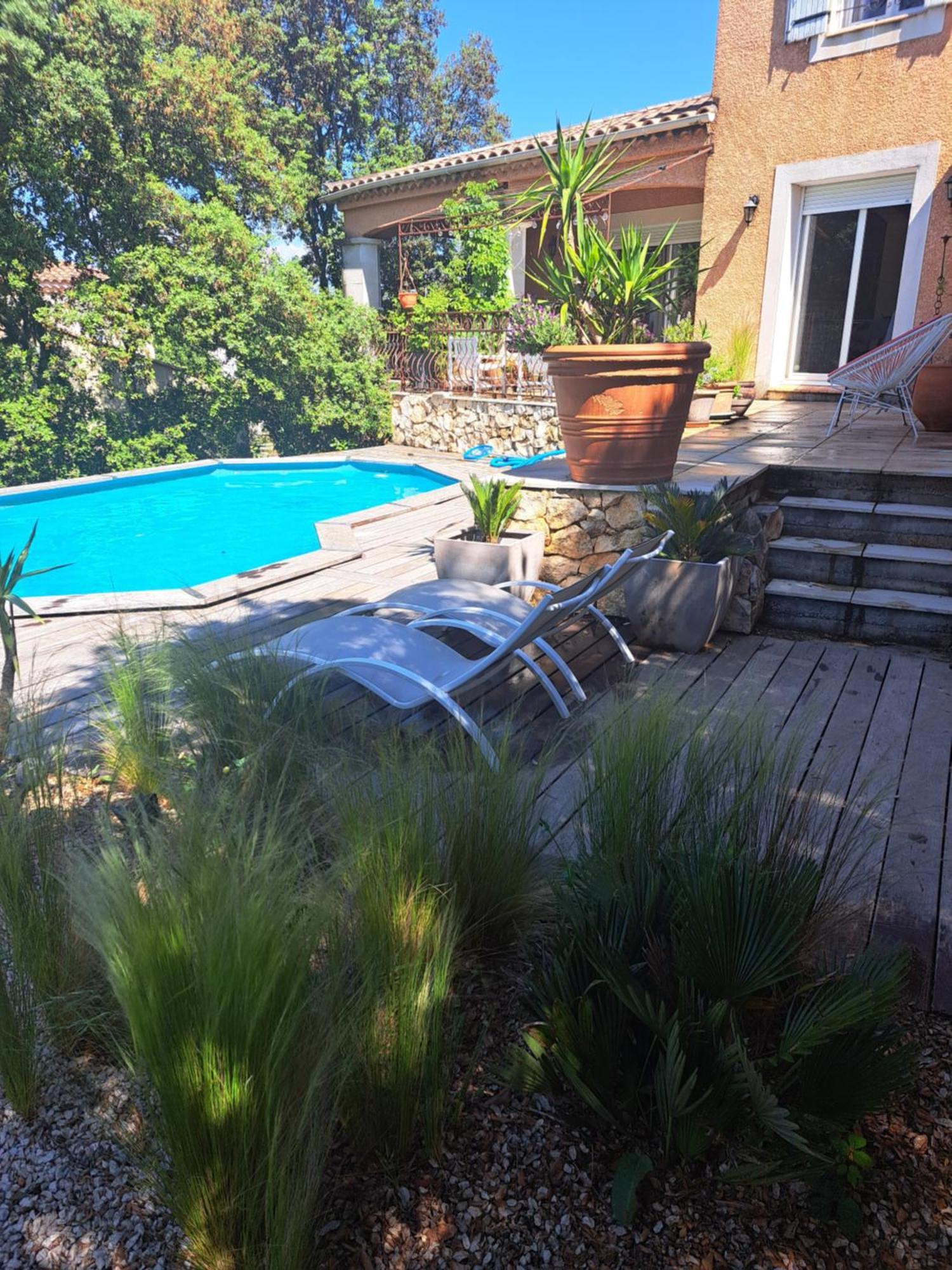 Bed and Breakfast Le Calme De La Garrigue Russan Экстерьер фото